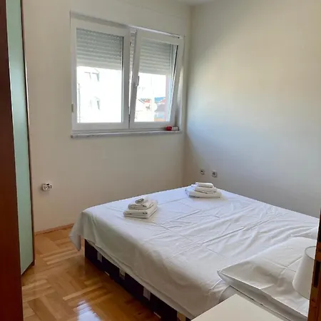3 Bed